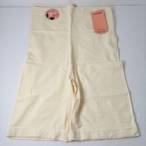 NWT Shapermint‎ Essentials Women's Size XL/2XL High Waisted Shaper Short Cream
